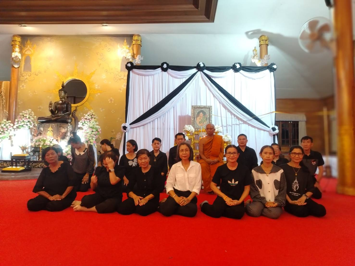 จังหวัดตราด จัดพิธีบำเพ็ญกุศลสวดพระอภิธรรม เพื่ออุทิศถวายพระราชกุศลแด่สมเด็จพระนางเจ้าสิริกิติ์ พระบรมราชินีนาถ พระบรมราชชนนีพันปีหลวง