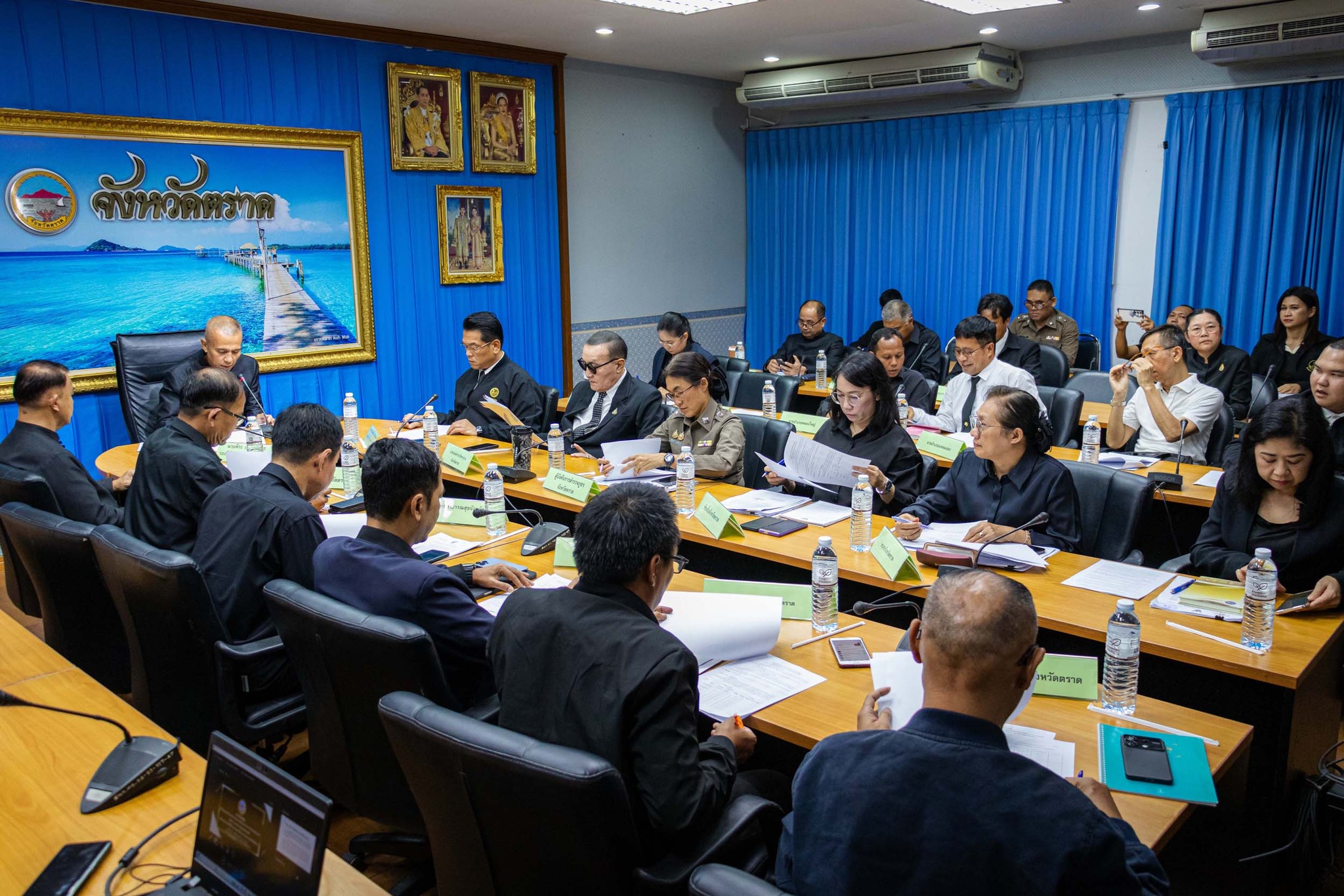 จังหวัดตราด เตรียมพร้อมการอำนวยความสะความสะดวกแก่ประชาชน ในการเดินทางเพื่อเข้าเฝ้าฯ กราบถวายบังคมพระบรมศพ สมเด็จพระนางเจ้าสิริกิติ์ พระบรมราชินีนาถ พระบรมราชชนนีพันปีหลวง