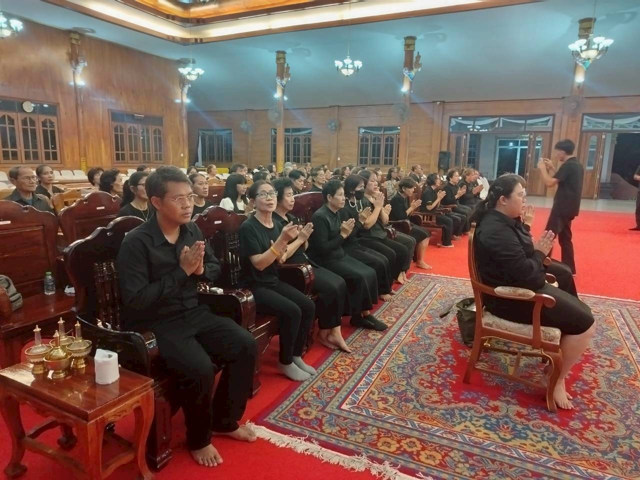 จังหวัดตราด จัดพิธีบำเพ็ญกุศลสวดพระอภิธรรม เพื่ออุทิศถวายพระราชกุศลแด่สมเด็จพระนางเจ้าสิริกิติ์ พระบรมราชินีนาถพระบรมราชชนนีพันปีหลวง 